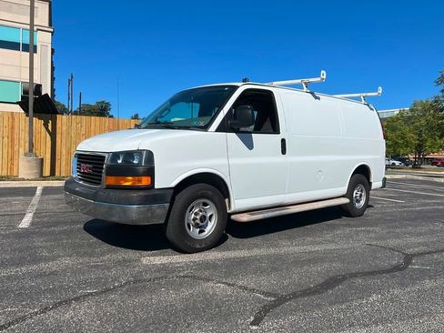 Used 2019 GMC Savana 2500 w/ Driver Convenience Package image 2