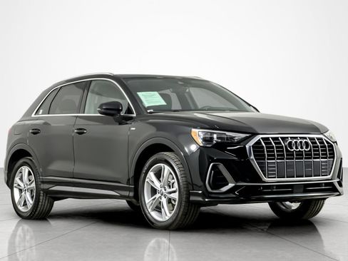 Used 2020 Audi Q3 2.0T Premium w/ Convenience Package image 7