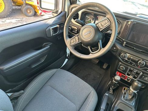 Used 2025 Jeep Wrangler Unlimited Sport S 4xe image 19