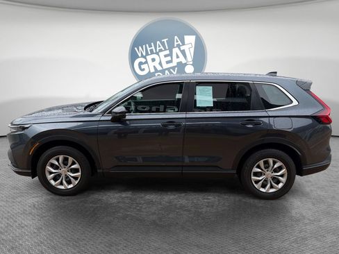 Used 2023 Honda CR-V LX image 7