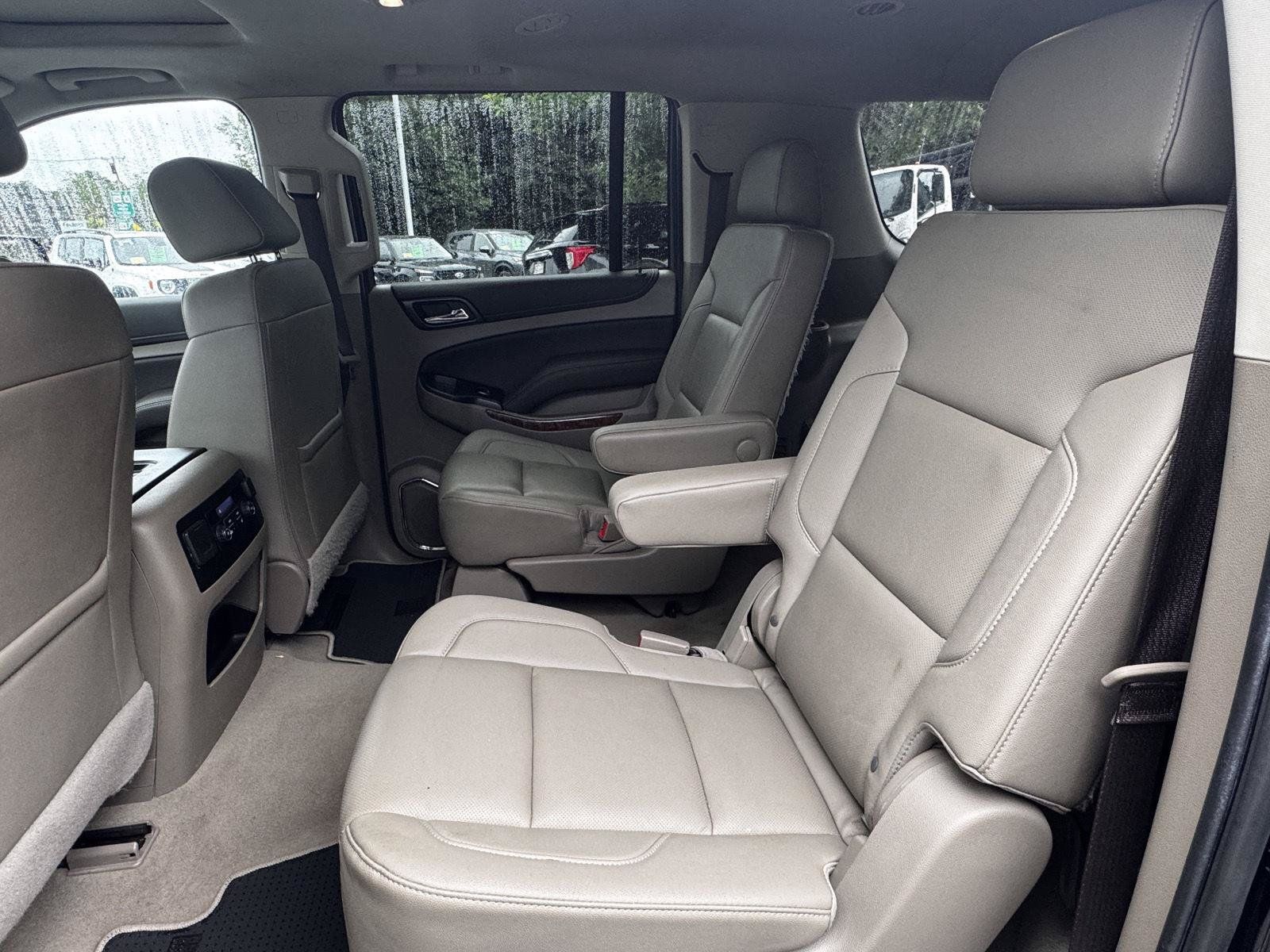Certified 2020 Chevrolet Suburban Premier AWD/4WD image 14
