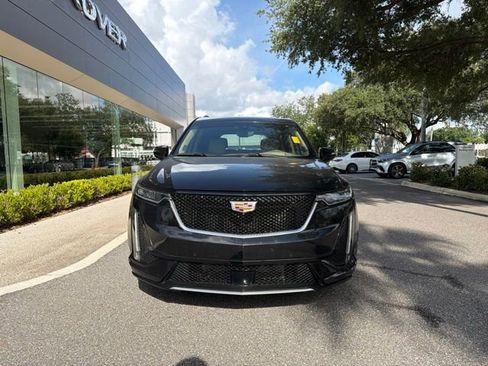 Used 2020 Cadillac XT6 Sport w/ Platinum Package AWD/4WD image 2