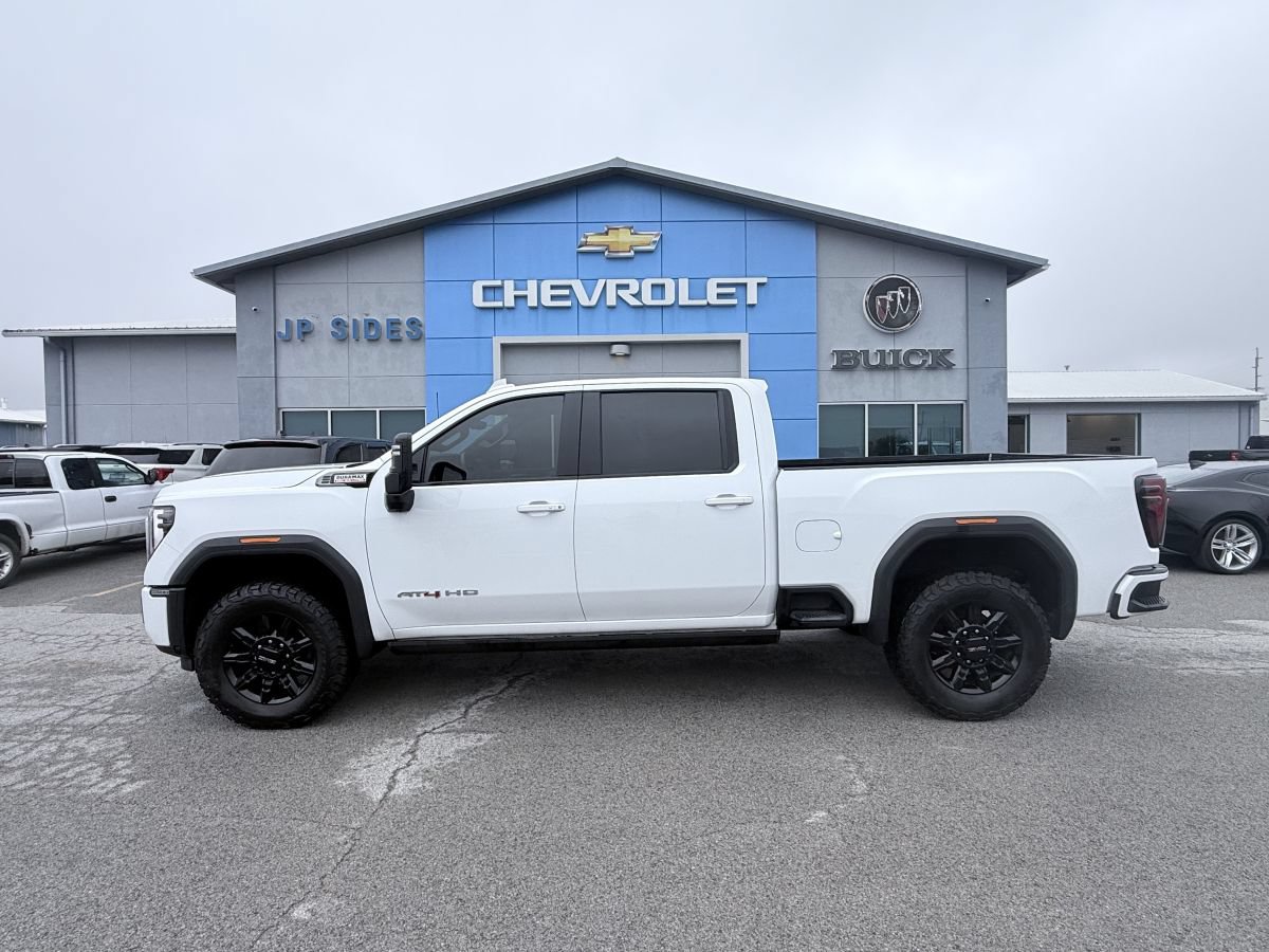 Used 2024 GMC Sierra 2500 AT4 w/ Max Trailering Package AWD/4WD image 4