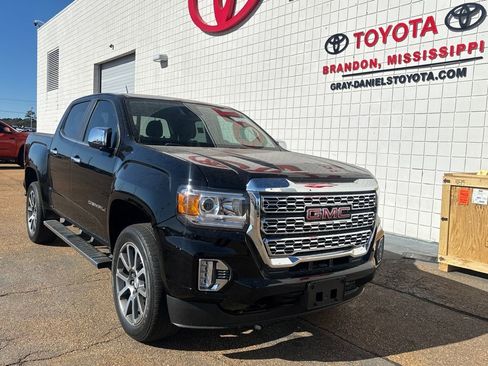 Used 2021 GMC Canyon Denali image 2