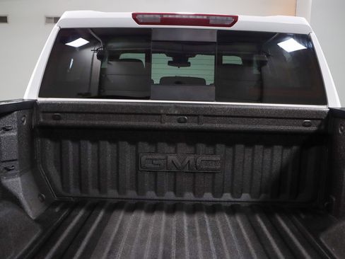 Used 2022 GMC Sierra 1500 Elevation w/ Preferred Package AWD/4WD image 31