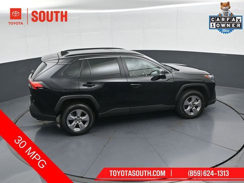 Used 2025 Toyota RAV4 XLE FWD image 45