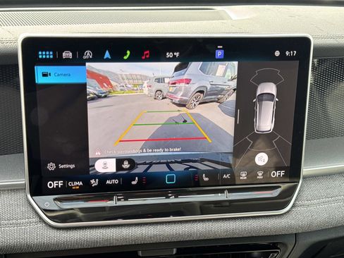 Certified 2025 Volkswagen Tiguan S w/ 18" Wheel Package image 26