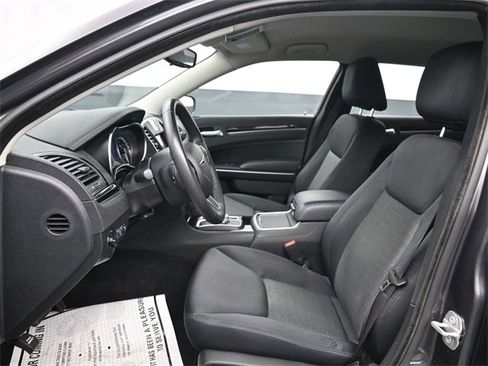 Used 2023 Chrysler 300 Touring w/ Sport Appearance Package image 12