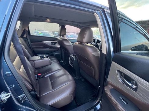 Used 2015 Nissan Murano Platinum w/ Platinum Technology Package AWD/4WD image 10