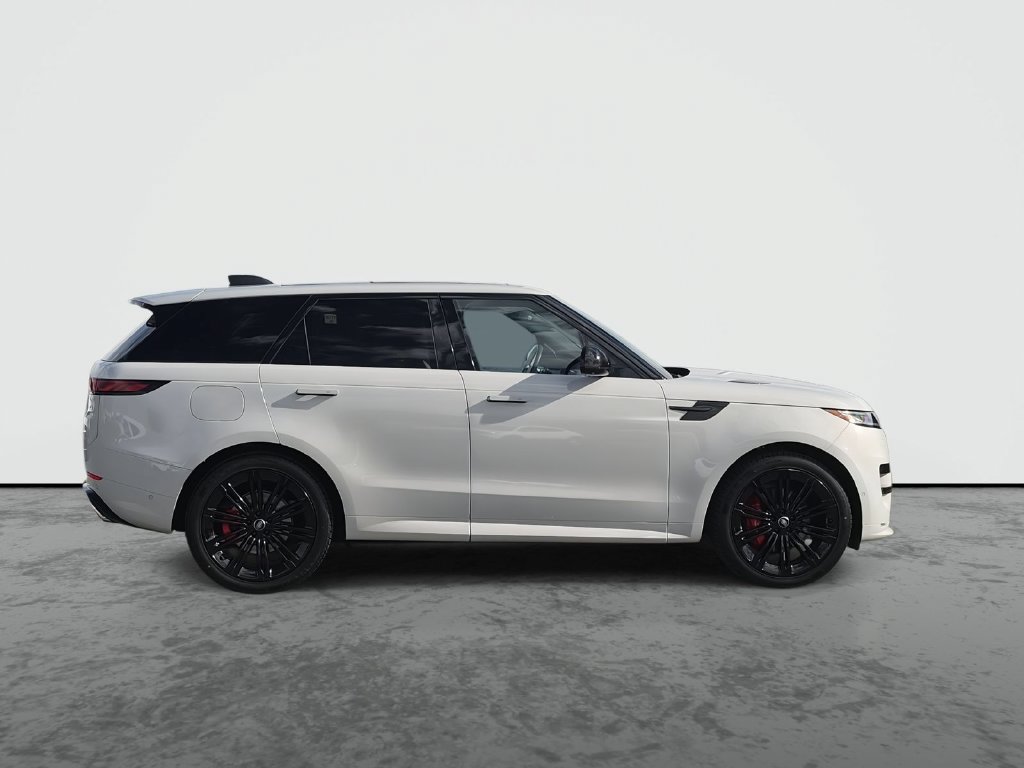 Used 2024 Land Rover Range Rover Sport Dynamic SE AWD/4WD image 9