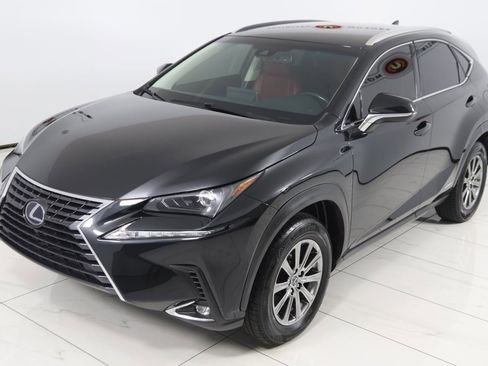 Used 2018 Lexus NX 300h AWD image 17