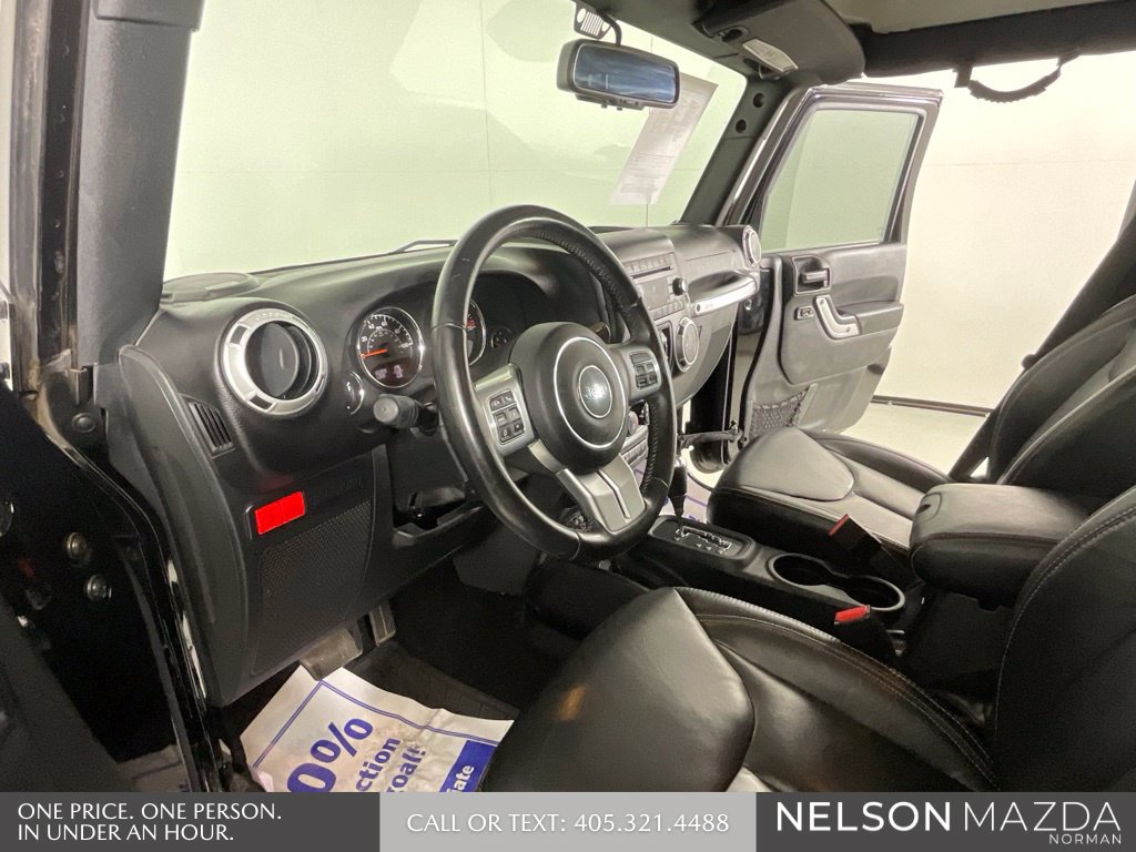 Used 2017 Jeep Wrangler Unlimited Rubicon AWD/4WD image 30