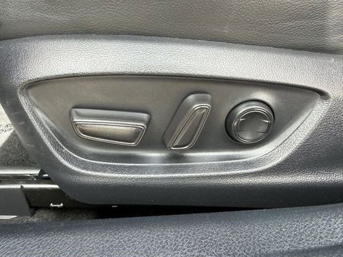 Used 2024 Toyota Camry SE w/ Convenience Package image 25