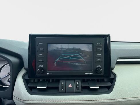 Used 2022 Toyota RAV4 XLE Premium image 49