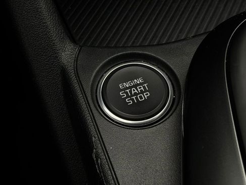 Used 2025 Kia K4 FWD image 25