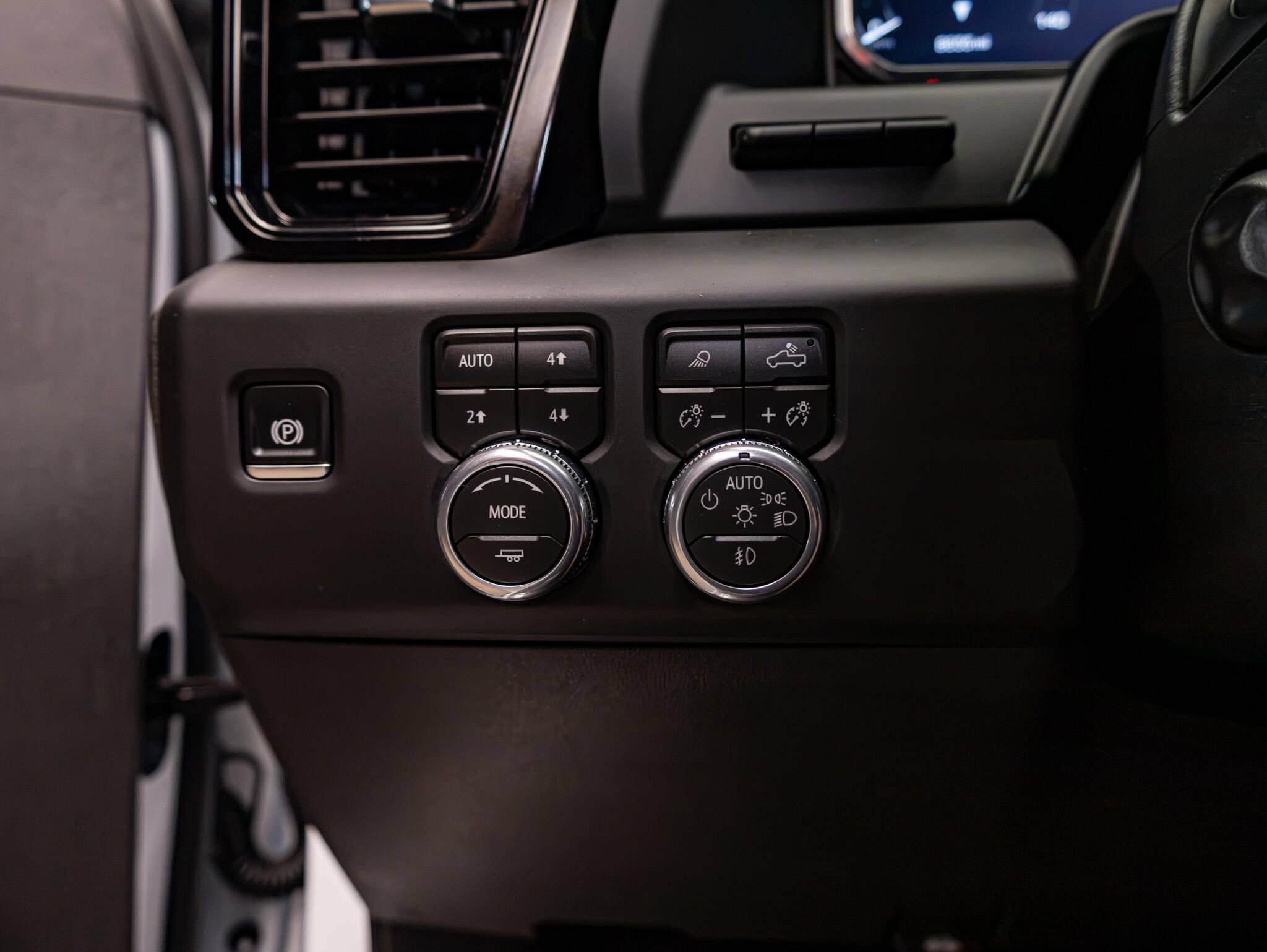 Used 2026 GMC Sierra 1500 AT4X w/ AT4X AEV Edition AWD/4WD image 23