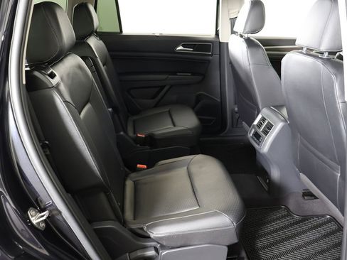 Used 2019 Volkswagen Atlas SE w/ Panoramic Sunroof Package image 37