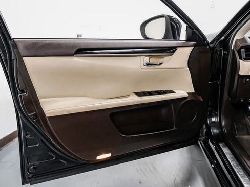 Used 2017 Lexus ES 350 w/ Accessory Package 2 FWD image 50