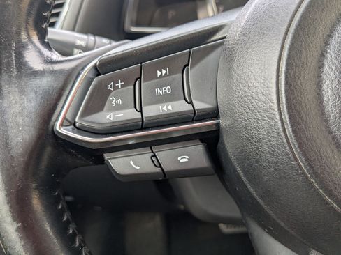 Used 2017 MAZDA MAZDA3 Grand Touring FWD image 19