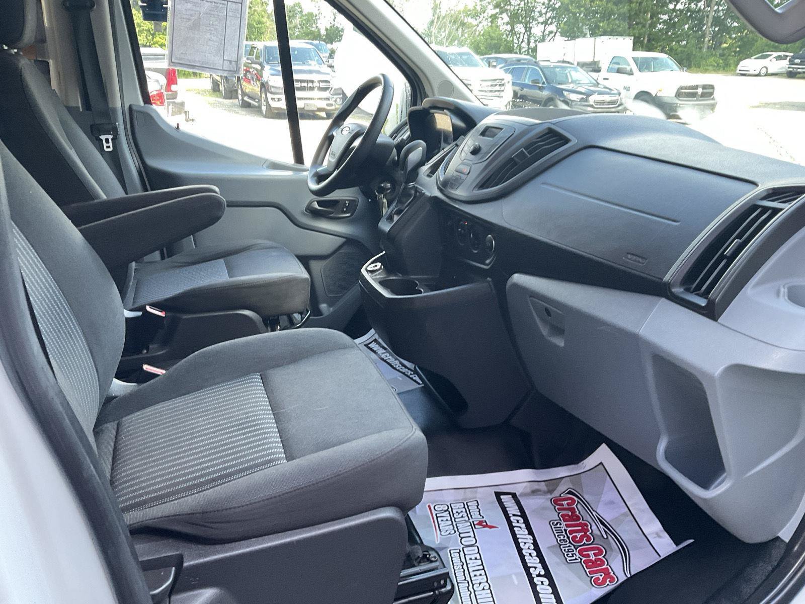 Used 2019 Ford Transit 250 130 Low Roof w/ Exterior Upgrade Package RWD image 14
