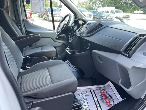 Used 2019 Ford Transit 250 130 Low Roof w/ Exterior Upgrade Package RWD image 14