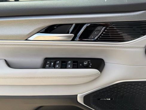 New 2026 Jeep Grand Wagoneer 4WD image 15