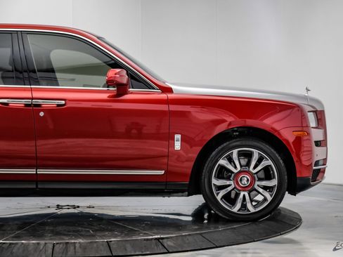 Used 2019 Rolls-Royce Cullinan AWD/4WD image 26