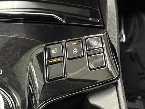 Used 2023 Kia Sportage EX image 7