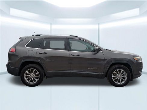 Used 2019 Jeep Cherokee Latitude Plus w/ Comfort/Convenience Group AWD/4WD image 7