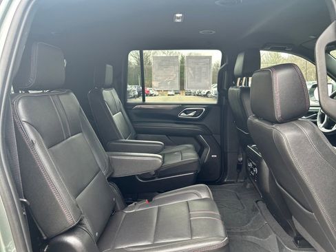 Used 2024 Chevrolet Suburban RST w/ Luxury Package AWD/4WD image 14