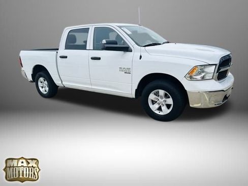 Used 2022 RAM 1500 Tradesman w/ Chrome Appearance Group image 12