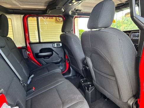 Used 2019 Jeep Wrangler Unlimited Sport S AWD/4WD image 27