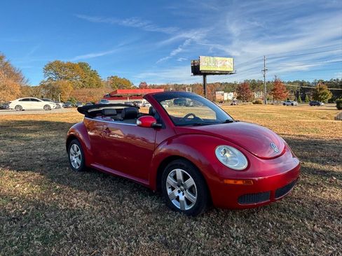 Used 2007 Volkswagen Beetle Convertible w/ Package 1 image 3