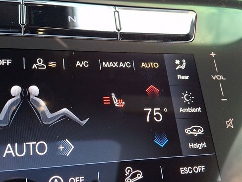 New 2026 Maserati Grecale Modena image 18