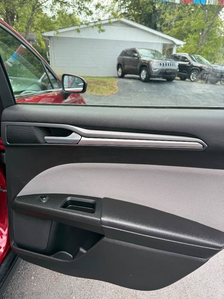 Used 2016 Ford Fusion S FWD image 23