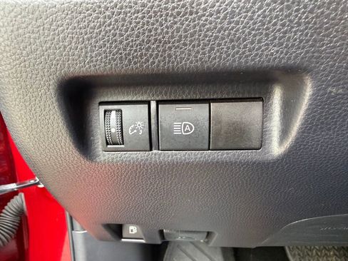 Certified 2025 Toyota RAV4 XLE image 24