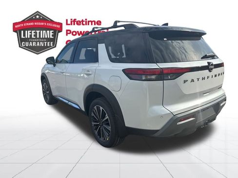 New 2026 Nissan Pathfinder Platinum FWD image 5