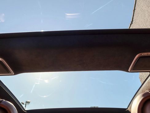 Used 2018 Mercedes-Benz S 560 4MATIC Sedan image 24