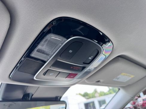 Used 2025 Hyundai Sonata SEL FWD image 32