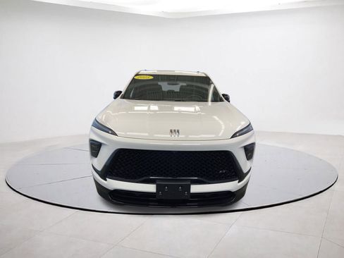 Used 2025 Buick Enclave Sport Touring image 2