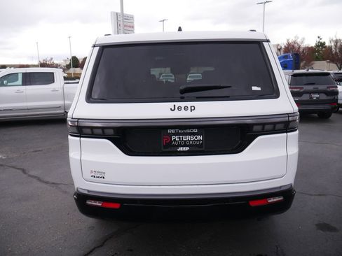 New 2026 Jeep Grand Wagoneer Limited image 22