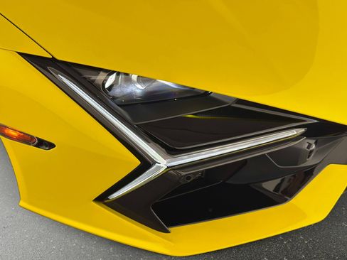 Used 2025 Lamborghini Revuelto AWD/4WD image 9