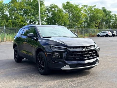 Used 2024 Chevrolet Blazer LT w/ Convenience Package AWD/4WD image 4