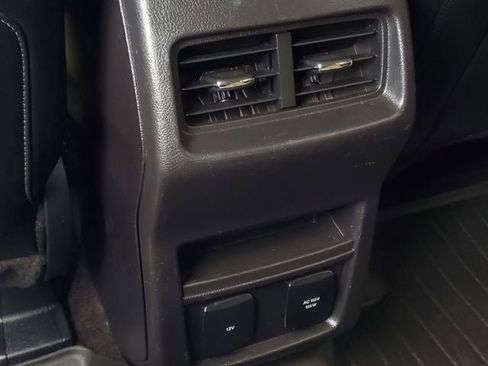 Used 2016 Ford Edge SEL w/ Equipment Group 201A AWD/4WD image 26