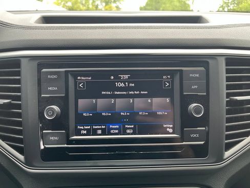 Certified 2022 Volkswagen Atlas Cross Sport SE AWD/4WD image 18