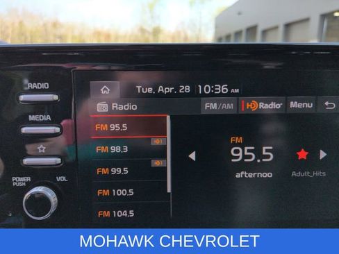 Used 2023 Kia Sorento LX AWD/4WD image 13