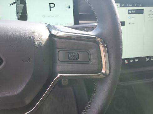 Used 2023 Rivian R1S Adventure image 33