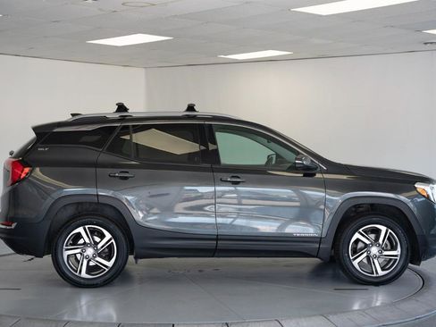 Used 2018 GMC Terrain SLT w/ Infotainment Package II AWD/4WD image 8