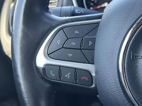 Used 2018 Jeep Compass Limited AWD/4WD image 27