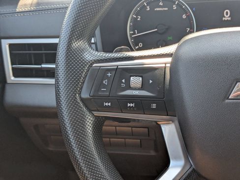 Used 2024 Mitsubishi Outlander ES AWD/4WD image 17